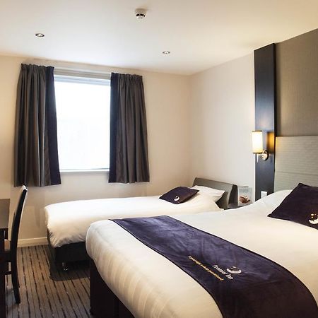 Premier Inn Bristol City Centre - Haymarket ภายนอก รูปภาพ