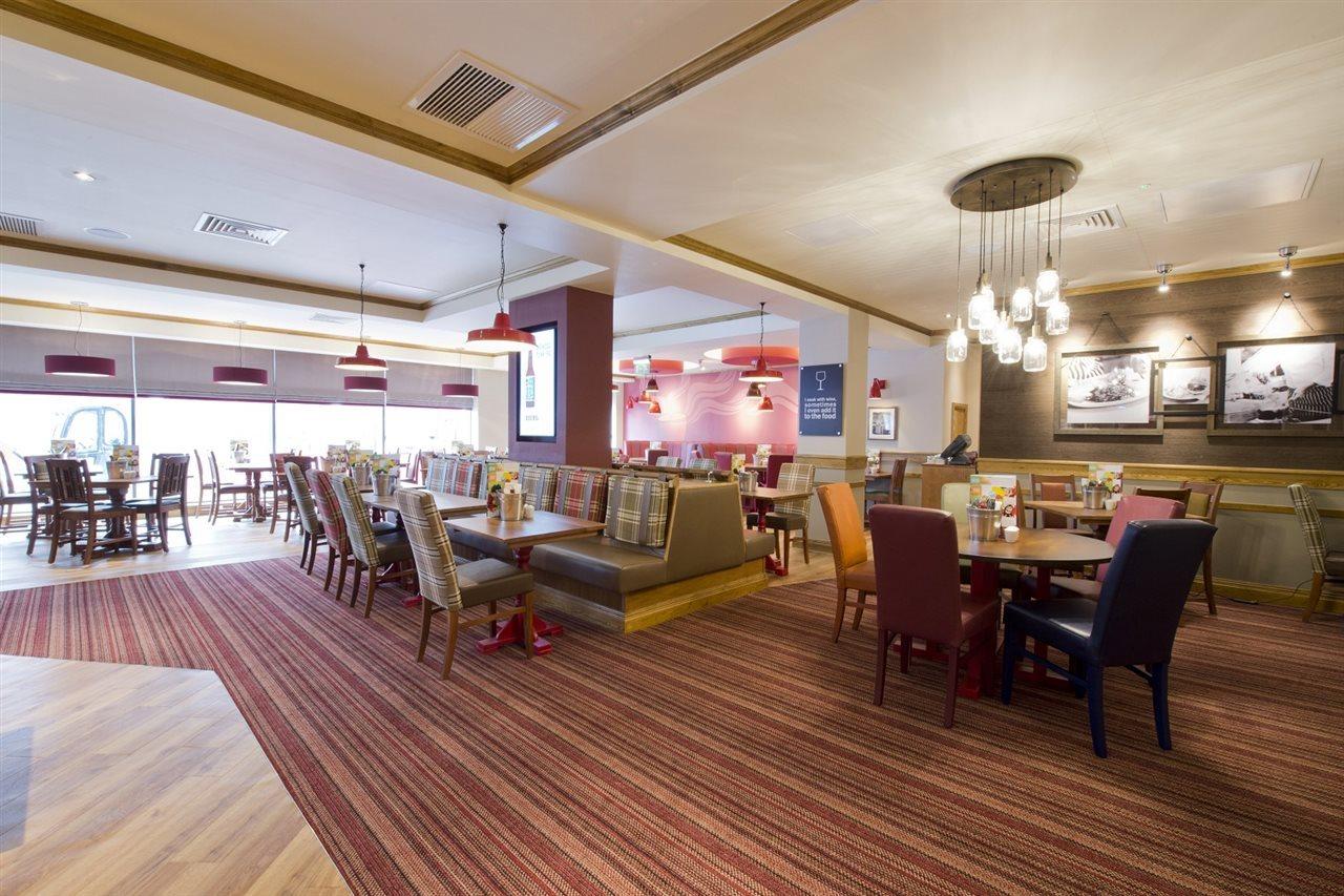 Premier Inn Bristol City Centre - Haymarket ภายนอก รูปภาพ